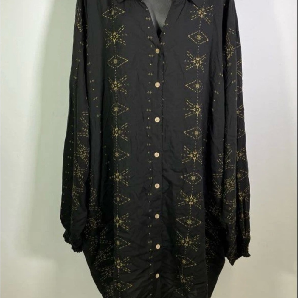 Tanoa Black long sleeve dress with Gold Accents